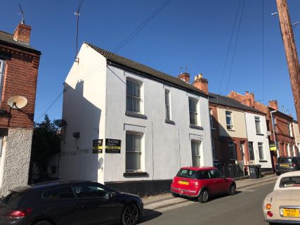 Property for auction in Nottinghamshire)