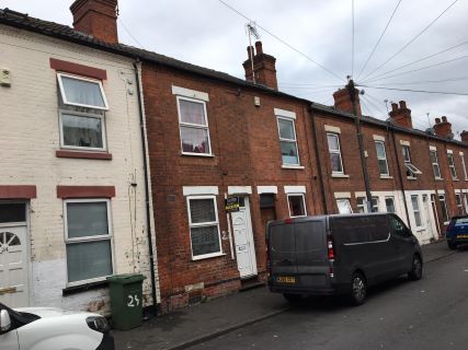 Property for auction in Nottinghamshire)
