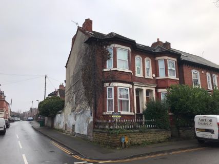 Property for auction in Nottinghamshire)
