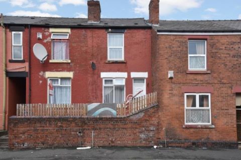 Property for auction in South Yorkshire)