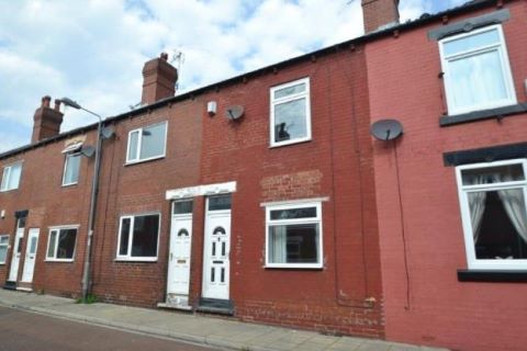 Property for auction in West Yorkshire)