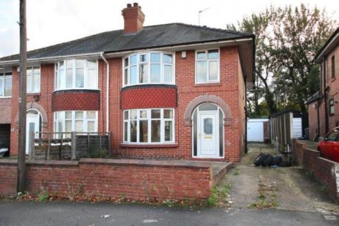 Property for auction in South Yorkshire)