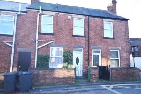 Property for auction in Derbyshire)