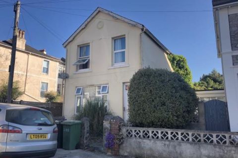 Property for auction in Devon)