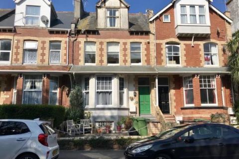 Property for auction in Devon)