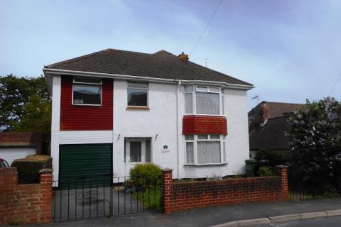 Property for auction in Devon)