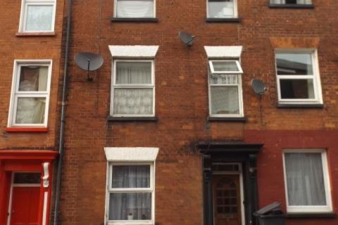 Property for auction in Devon)