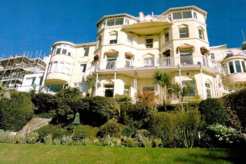 Property for auction in Devon)