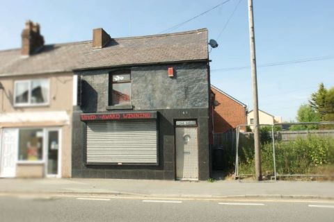 Property for auction in Clwyd)