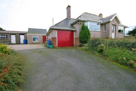 Property for auction in Clwyd)