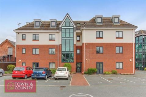 Property for auction in Clwyd)
