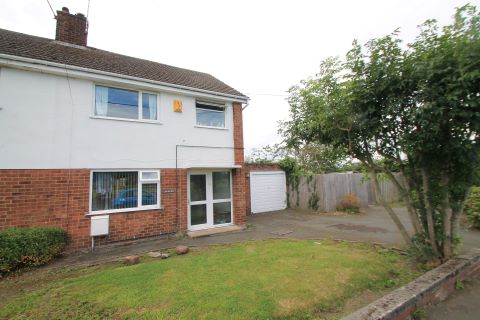 Property for auction in Clwyd)
