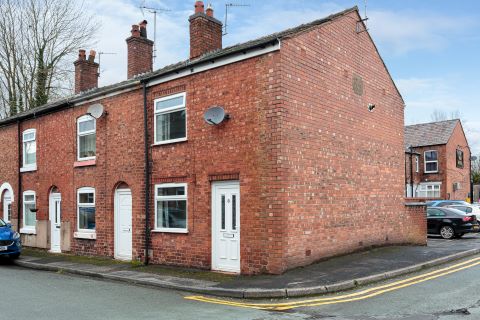 Property for auction in Cheshire)
