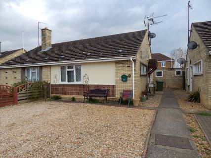 Property for auction in Cambridgeshire)
