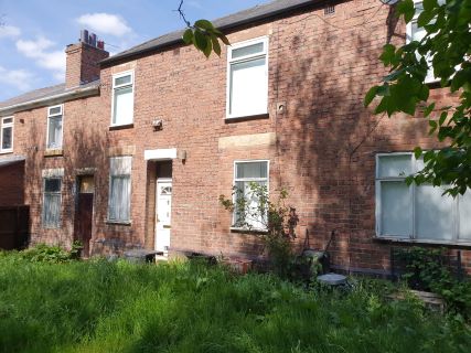 Property for auction in Cheshire)