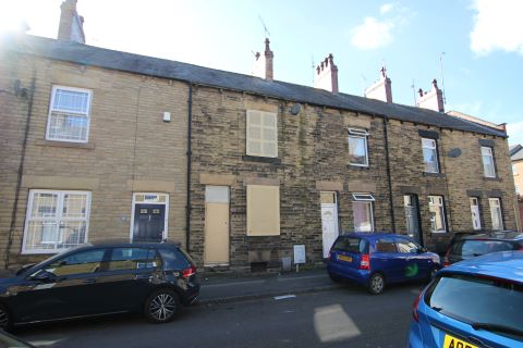 Property for auction in South Yorkshire)