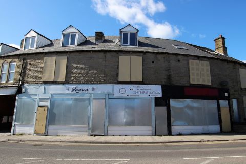 Property for auction in South Yorkshire)