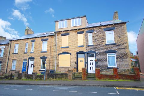 Property for auction in South Yorkshire)