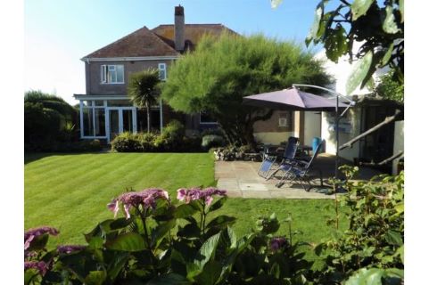 Property for auction in Clwyd)
