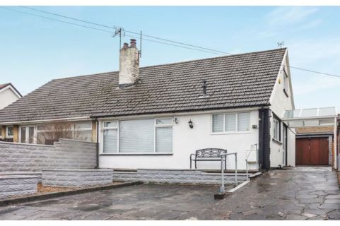 Property for auction in Mid Glamorgan)
