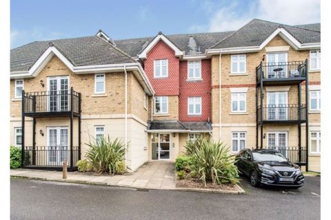 Property for auction in Hertfordshire)