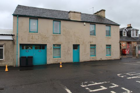 Property for auction in Renfrewshire)
