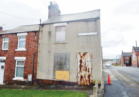 Property for auction in County Durham)