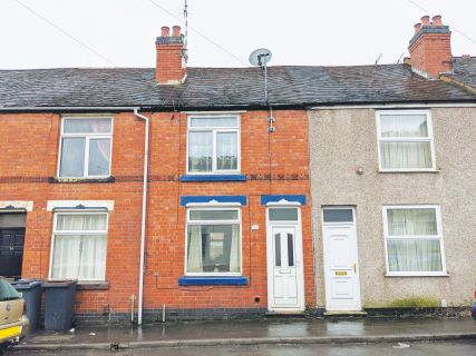 Property for auction in Warwickshire)