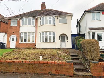 Property for auction in West Midlands)