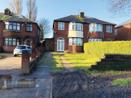 Property for auction in West Midlands)