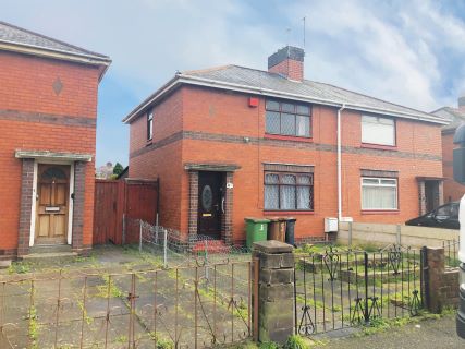 Property for auction in West Midlands)