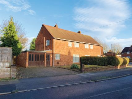 Property for auction in West Midlands)