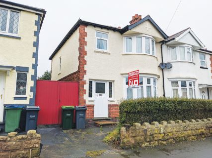 Property for auction in West Midlands)