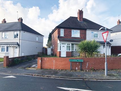 Property for auction in West Midlands)