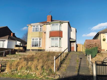 Property for auction in West Midlands)