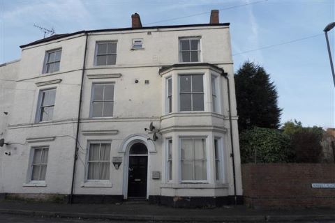 Property for auction in Derbyshire)