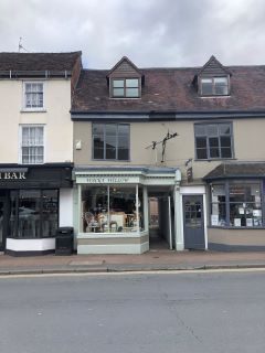 Property for auction in Worcestershire)
