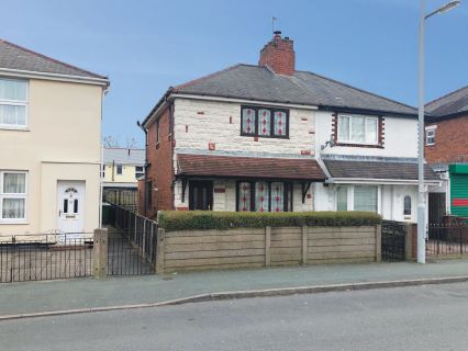 Property for auction in West Midlands)
