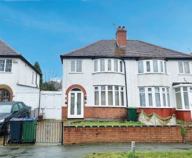 Property for auction in West Midlands)