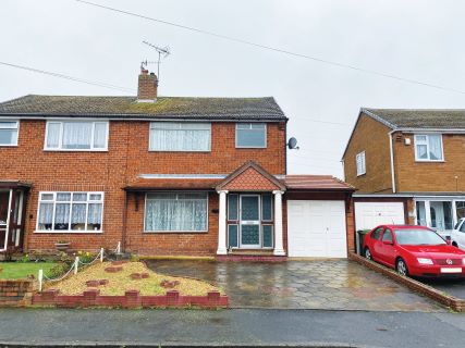 Property for auction in West Midlands)