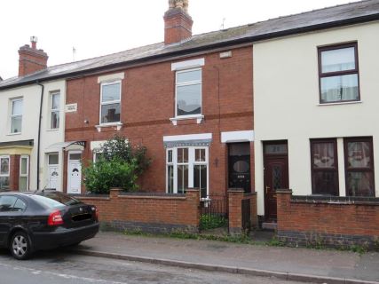 Property for auction in Derbyshire)