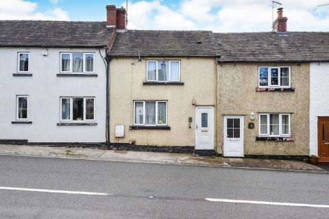 Property for auction in Derbyshire)