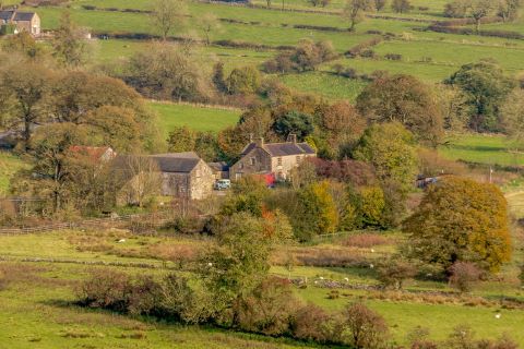 Property for auction in Derbyshire)