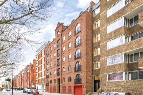 Property for auction in London