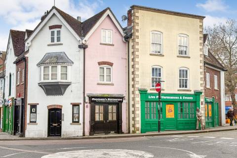 Property for auction in Buckinghamshire