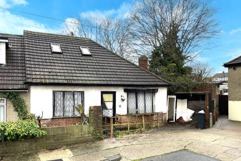 Property for auction in Essex