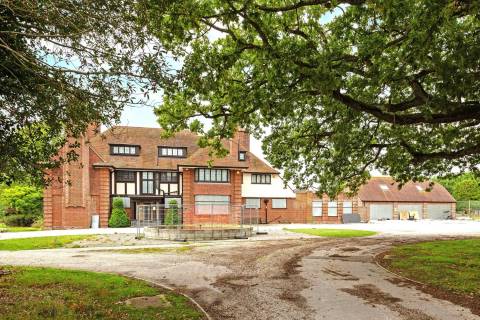 Property for auction in Essex
