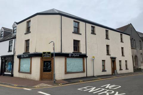 Property for auction in West Glamorgan