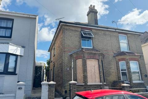 Property for auction in Isle of Wight