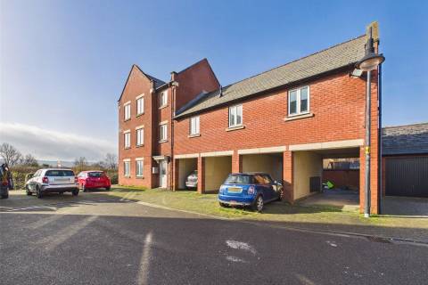 Property for auction in Avon